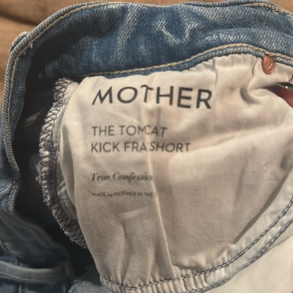 MOTHER Tomcat Kick Fray Shorts 25 - Picture 5 of 7